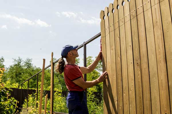 Professional Fence Contractor